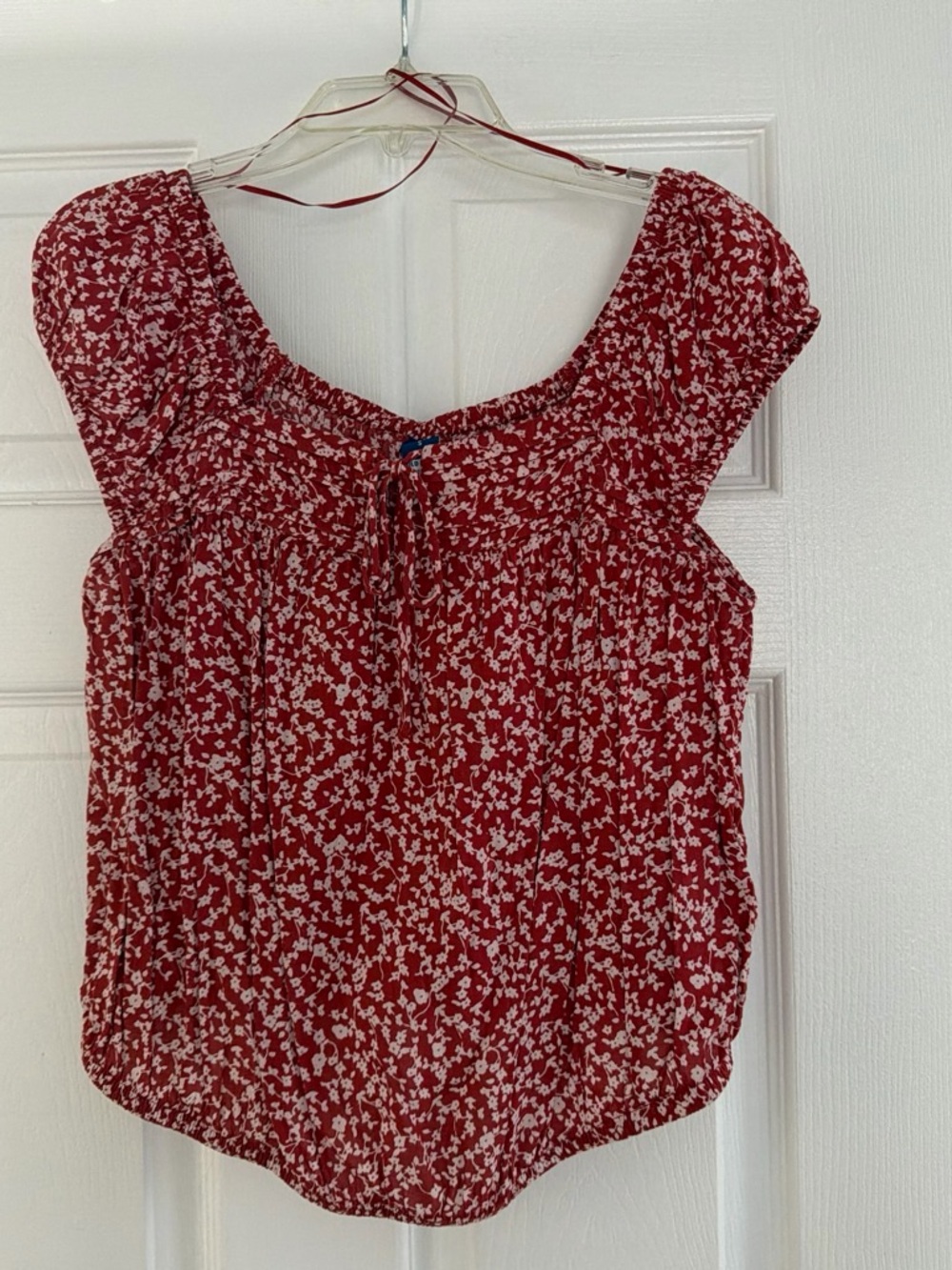 Old Navy Red Floral Square-Neck Cap Sleeve Crop Top